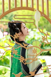 YiTuYu Vol.7399: Artistic Portraits of Bu Ke Ai De He He Miao - Art Language Photography Collection - image 21