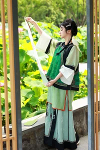 YiTuYu Vol.7399: Artistic Portraits of Bu Ke Ai De He He Miao - Art Language Photography Collection - image 24
