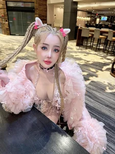 Ngan 98 Makes a Bold Fashion Statement with Daring Performance Outfits - image 2