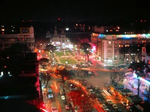 Historic Photos of Saigon's Most Beautiful Boulevard: A Nostalgic Journey - image 8