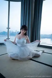Ruan Qing XuiRen No.10575: Captivating Grace in a Pristine White Ballet Ensemble - image 32