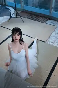 Ruan Qing XuiRen No.10575: Captivating Grace in a Pristine White Ballet Ensemble - image 3