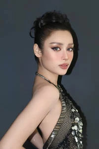 Unveiling the Natural Beauty of Miss Grand Vietnam 2026: Emoura Pham - image 12