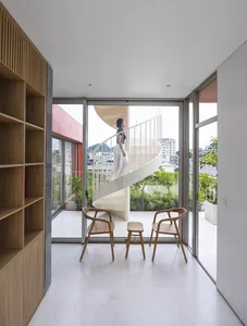 Architectural Marvel: The Sun-Drenched Ha Long House Featured in US Media - image 4