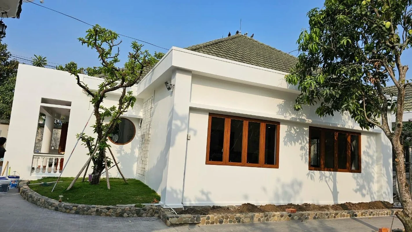 Inside Viet Trinh’s Serene Resort-Style Villa in Binh Duong: A Peaceful Sanctuary