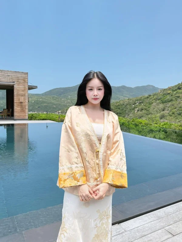 Vietnamese Star Ngọc Thanh Tâm Stuns in Bikini, Showing Off Her Beach Body