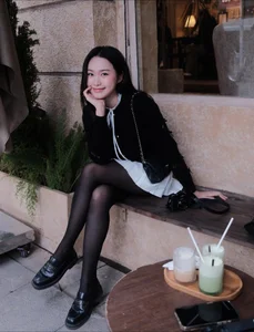 Vietnamese Star Ngọc Thanh Tâm Stuns in Bikini, Showing Off Her Beach Body - image 5
