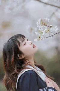 The Art of Shadow and Light: YiTuYu Art Language Vol.6406 Xiao Wei Ren Er - image 1