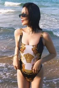 Lệ Quyên’s Fitness Secrets: How to Maintain a 56cm Waist at 45 - image 0
