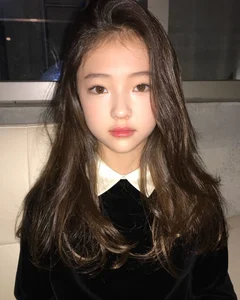 From Child Prodigy to Global Beauty Nominee: The Career Journey of a Rising Pop Star and Fashion Icon - image 7