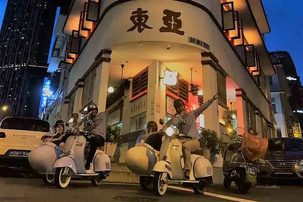 Top 7 Unforgettable Nightlife Experiences in Singapore for International Travelers