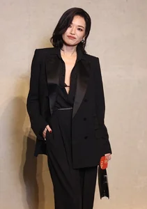 Shu Qi and Angelina Jolie Radiate Elegance in Stunning Red Carpet Encounter - image 5