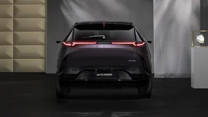 Mazda CX-6e Unveiled: A Masterpiece of Electric Luxury and Mysterious Elegance - image 7