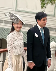 Thai Influencer Turns Heads in Vietnam: U40 Star Looks Like a Living Doll in Candid Shots - image 0