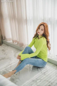 Park Soo Yeon Fashion Photography: Capturing the Essence of Korean Elegance - image 41