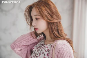 Park Soo Yeon Fashion Photography: Capturing the Essence of Korean Elegance - image 40
