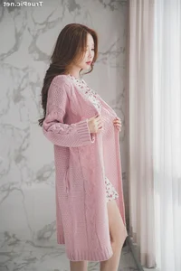 Park Soo Yeon Fashion Photography: Capturing the Essence of Korean Elegance - image 10
