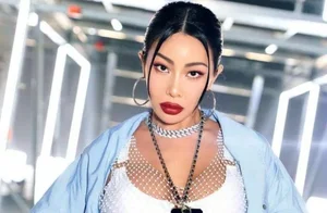 K-Pop Queen Jessi Visits Vietnam: Enjoying Authentic Pho and Winning Hearts in Hanoi - image 5
