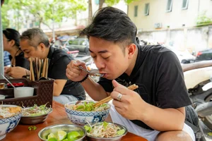 A Taste of the Unexpected: The 'Non-Authentic' Bun Bo Hue Winning Hearts in Hanoi - image 7