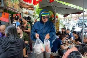 A Taste of the Unexpected: The 'Non-Authentic' Bun Bo Hue Winning Hearts in Hanoi - image 1