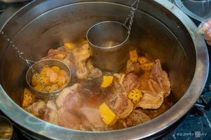 A Taste of the Unexpected: The 'Non-Authentic' Bun Bo Hue Winning Hearts in Hanoi - image 4