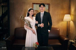 The Stunning Medical-Themed Wedding Photoshoot of a Beautiful Young Bride - image 2