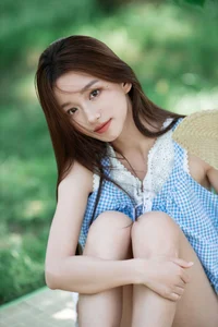 Exploring Elegance in YiTuYu Art Language Vol.7110 with Yu Er - image 3