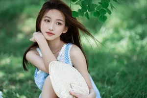 Exploring Elegance in YiTuYu Art Language Vol.7110 with Yu Er - image 0