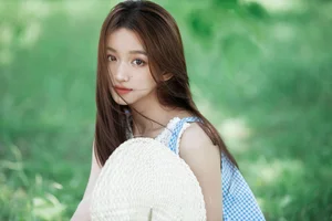 Exploring Elegance in YiTuYu Art Language Vol.7110 with Yu Er - image 17