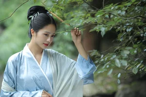 Ethereal Beauty of Shi Yu Shi Ya in YiTuYu Vol.8959 - A Serene Riverside Poem - image 12
