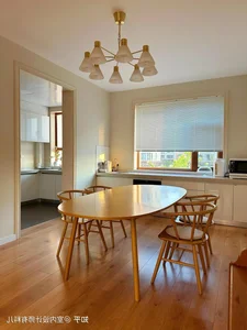 The Secrets of a Spotless Home: How a Family of Four Lives Simply and Saves Money - image 1