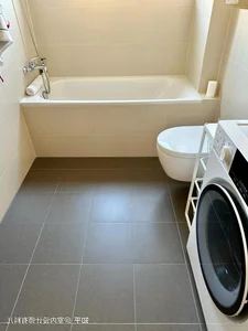 The Secrets of a Spotless Home: How a Family of Four Lives Simply and Saves Money - image 0