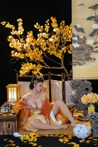 Elegant Golden Moon Cosplay: Nai Xi Jiang Nice in Traditional Chinese Inspired Fantasy Photo Series (91P) - image 4