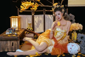 Elegant Golden Moon Cosplay: Nai Xi Jiang Nice in Traditional Chinese Inspired Fantasy Photo Series (91P) - image 5