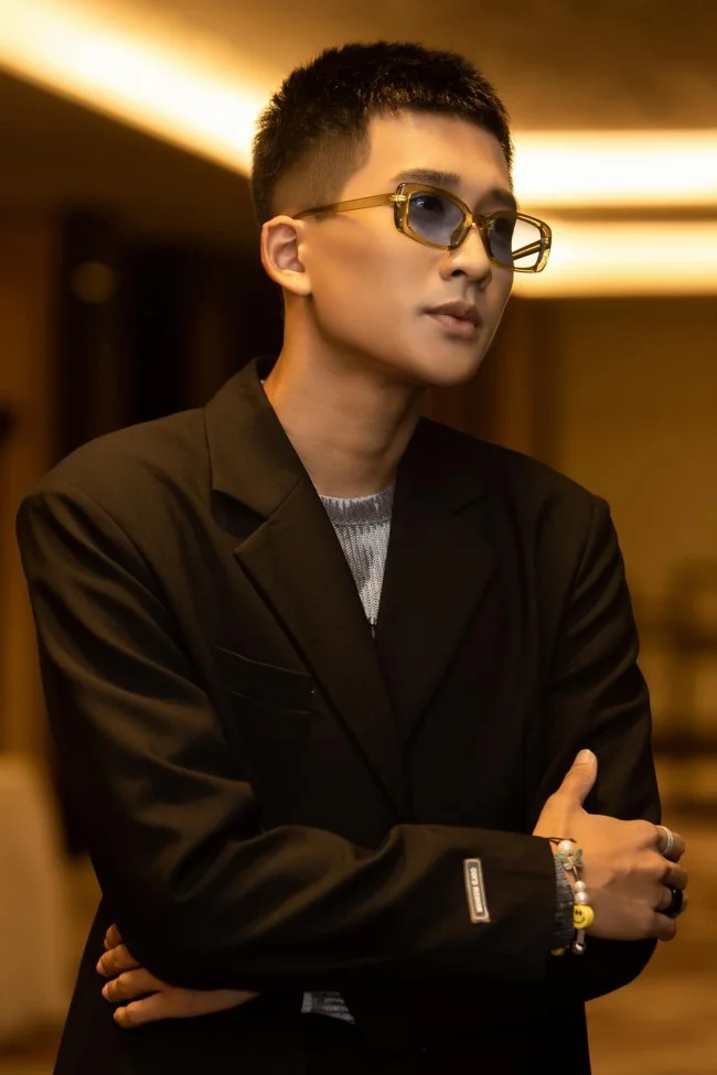From Motorbike Taxi to the Spotlight: The Relatable Journey of Actor Viet Anh’s Younger Brother