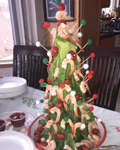 Creative and Unique Christmas Tree Ideas You Never Thought Possible - image 5