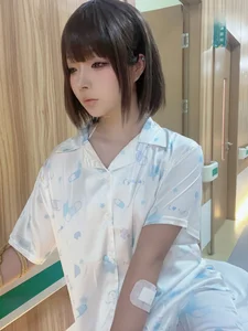 Coser Yuuhui Sick Little Sister Photo & Video Gallery - 38P 2V - image 4