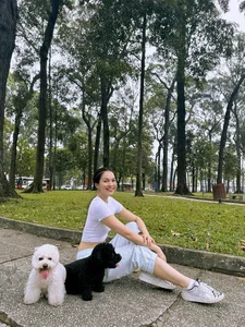 Luxury Lifestyle and Fitness: Lan Khuê’s Yacht Elegance and Kỳ Duyên’s Toned Physique Highlights - image 3