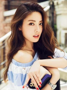 Nana’s Timeless Elegance: The Radiant Glow of the World’s Most Beautiful Face - image 1