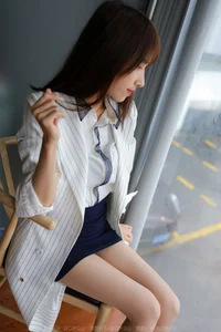 Elegant Fashion Photography: IESS Model Meizi in the Charming Hip Skirt Collection - image 31