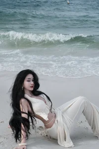 Vo Ngoc Tran Beach Style: Exploring the Hottest Trends from Saigon’s Premier Influencer - image 5