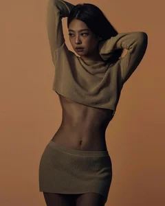 Điểm Danh Top Idol Nữ Kpop Với Body 'Siêu Thực': Ai Là Thánh Body Gen 4? - image 9