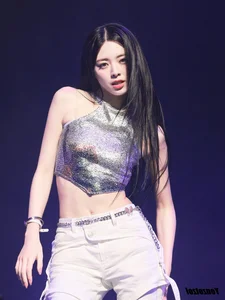 Điểm Danh Top Idol Nữ Kpop Với Body 'Siêu Thực': Ai Là Thánh Body Gen 4? - image 6