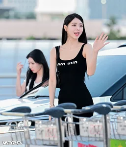 Điểm Danh Top Idol Nữ Kpop Với Body 'Siêu Thực': Ai Là Thánh Body Gen 4? - image 1