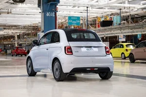 Discover the Iconic Fiat 500 Hybrid: The Legendary Mini Car Reimagined - image 0