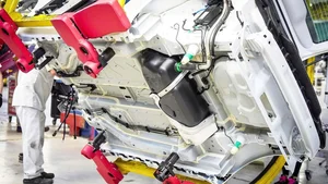 Discover the Iconic Fiat 500 Hybrid: The Legendary Mini Car Reimagined - image 4