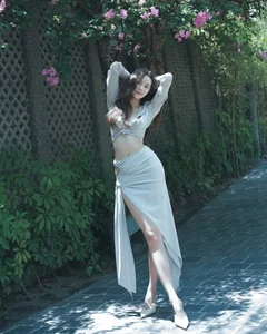 Gen Z Goddess Enters Peak Beauty Era with Explosive Visuals and Style - image 0