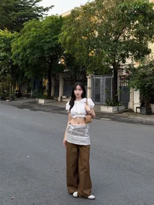 Gen Z Goddess Enters Peak Beauty Era with Explosive Visuals and Style - image 2