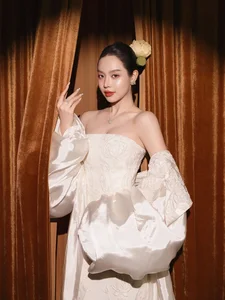 Gen Z Goddess Enters Peak Beauty Era with Explosive Visuals and Style - image 7
