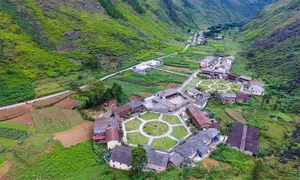 Discover Vietnam's Cinematic Village Hidden Beneath a Legendary Mountain Pass - image 0